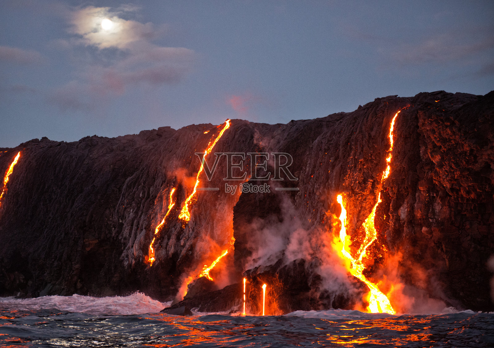 基拉韦厄火山熔岩照片摄影图片