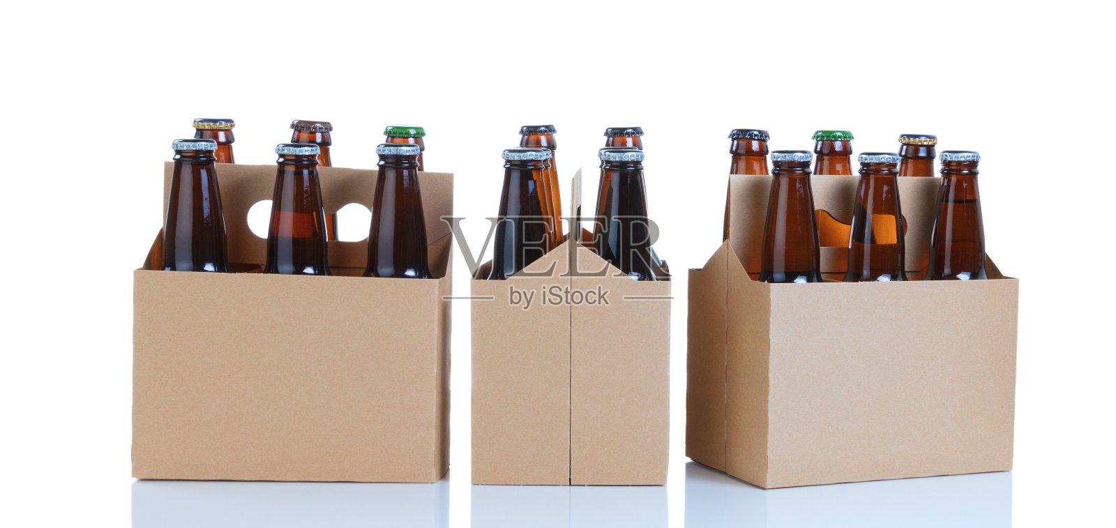 六包普通棕色包装的瓶装玻璃啤酒照片摄影图片