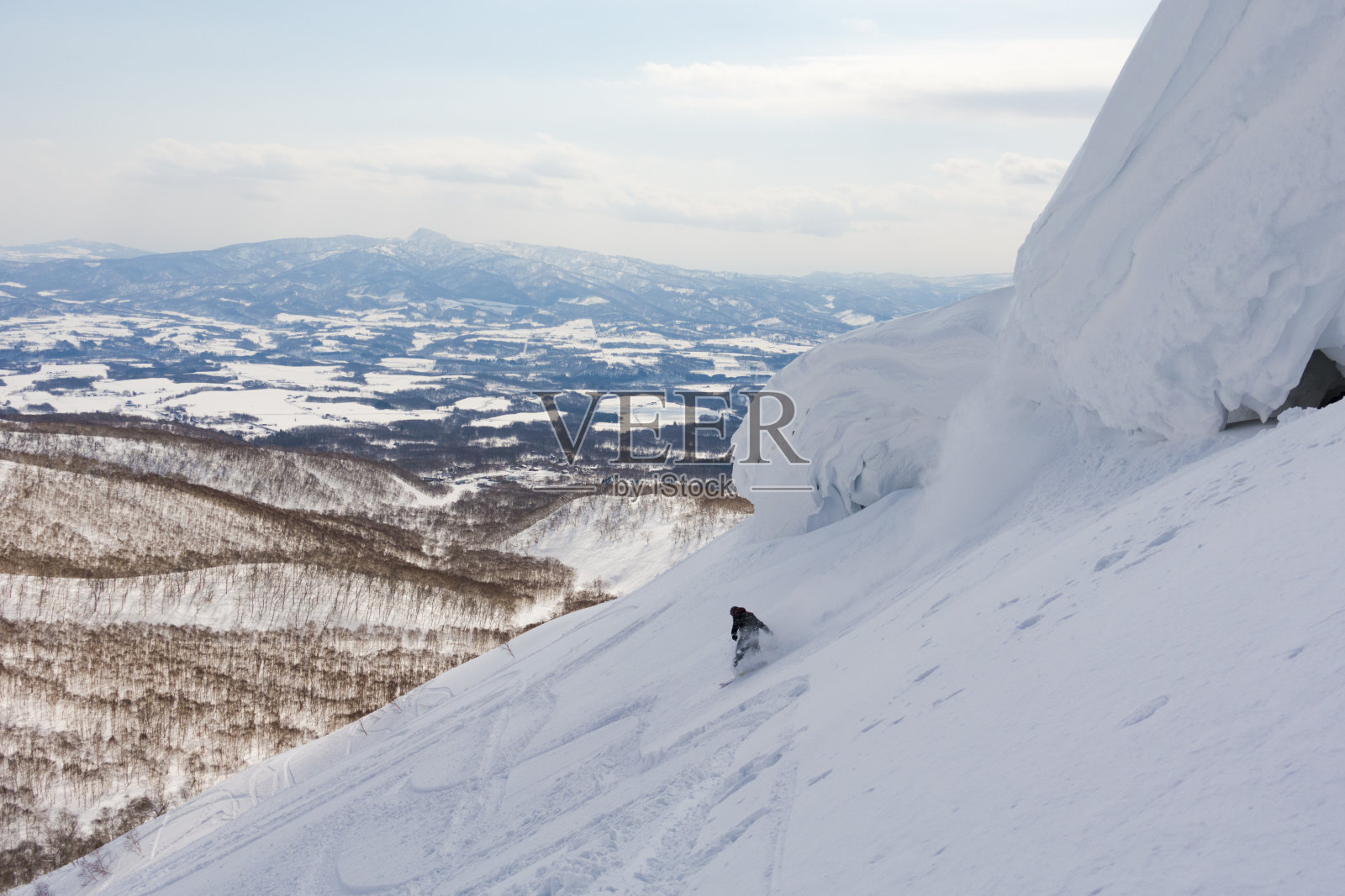 在日本北海道二世子滑雪场滑雪照片摄影图片