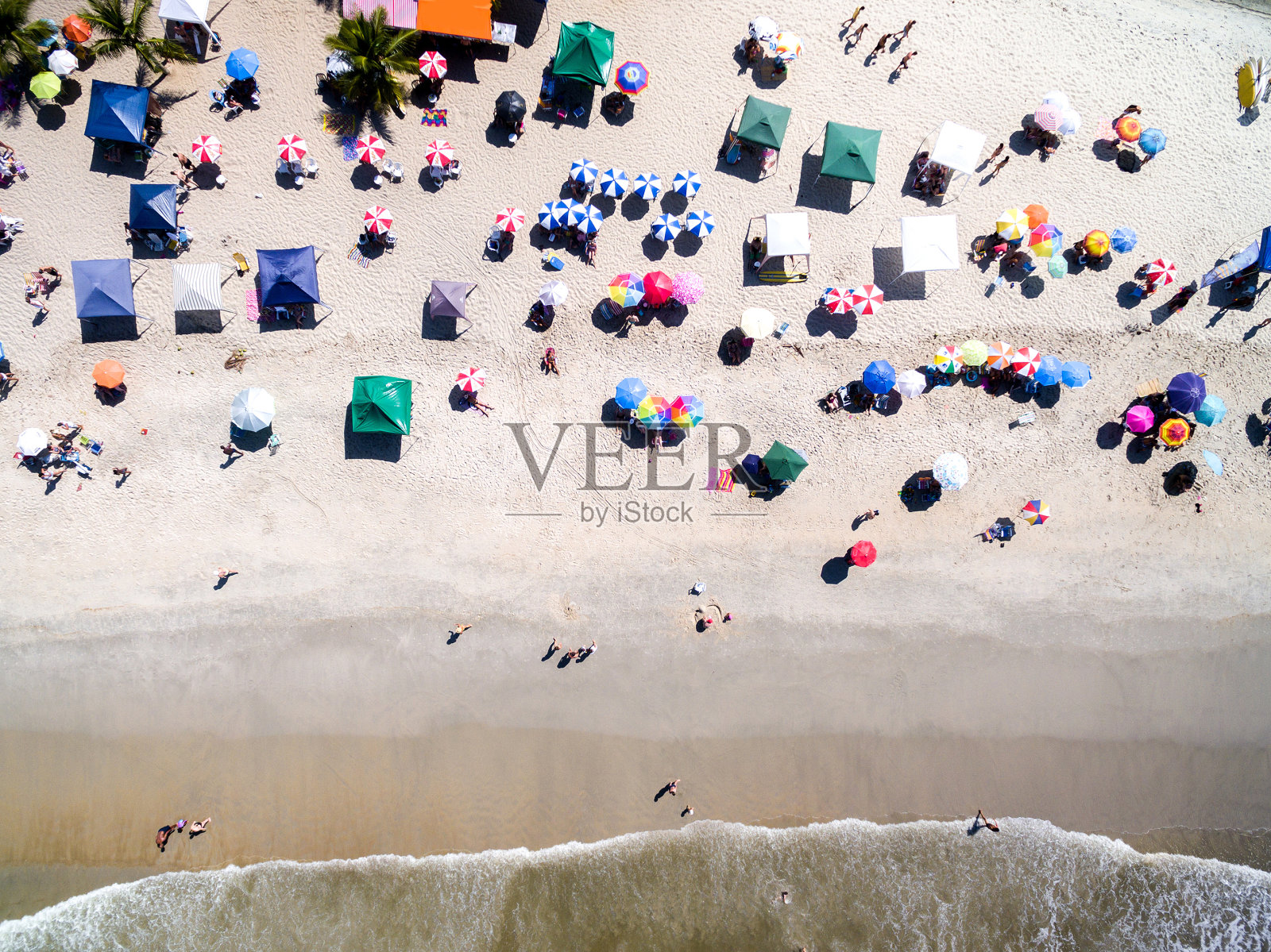 热带海滩的顶视图照片摄影图片