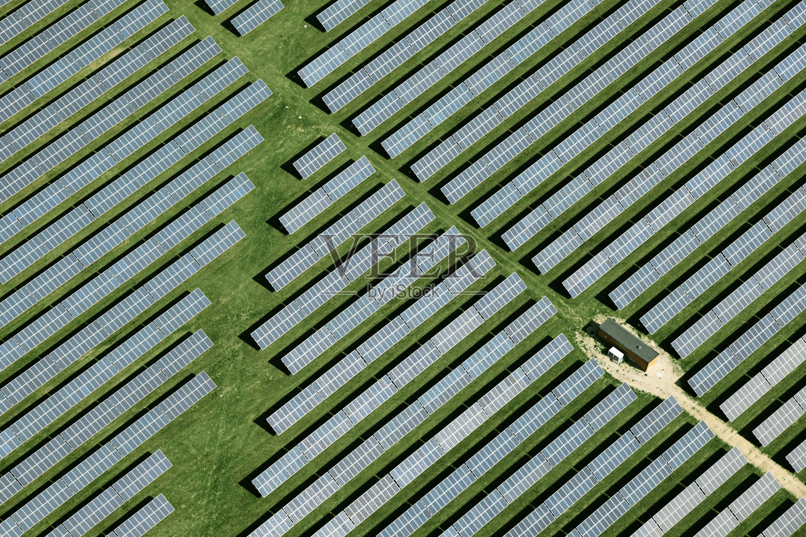 太阳能农场照片摄影图片