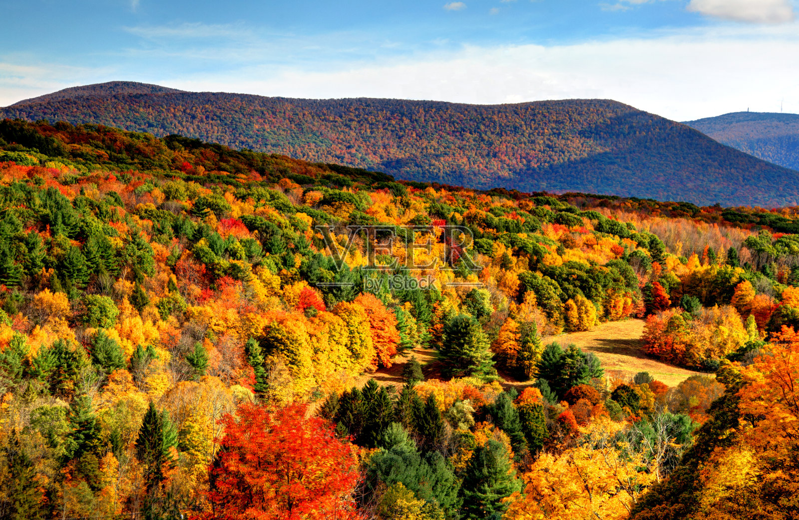 马萨诸塞州伯克郡地区的秋天照片摄影图片