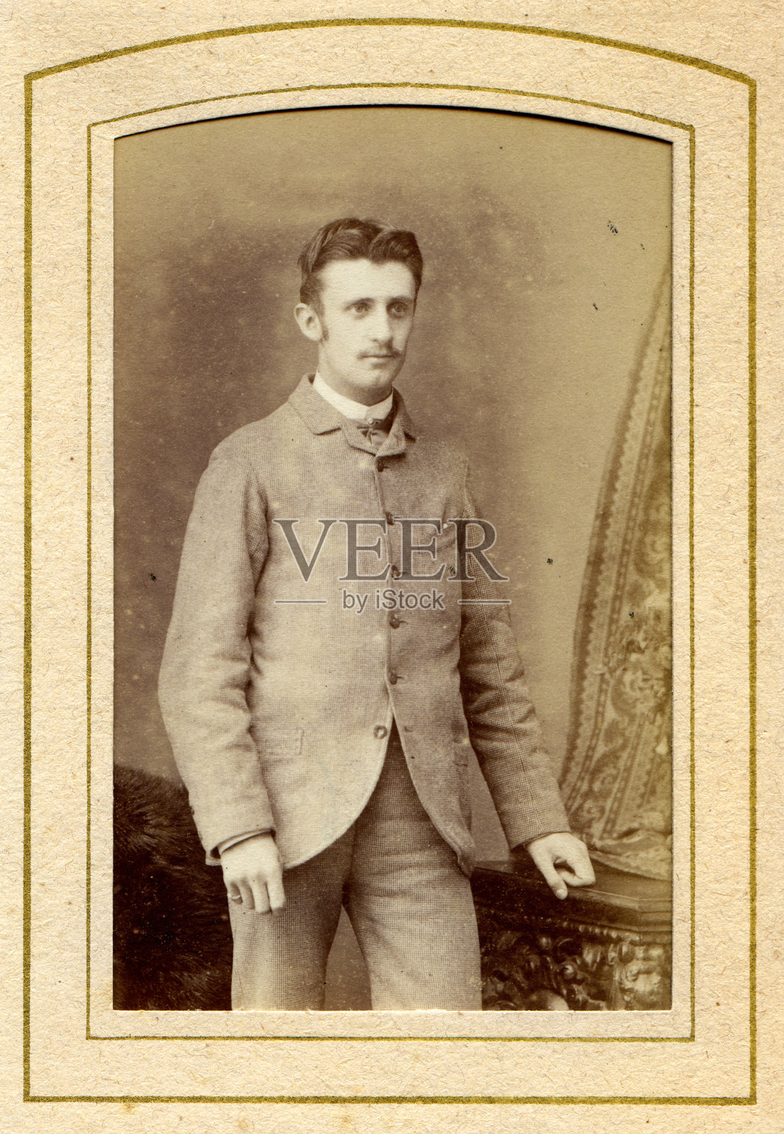 维多利亚时代的年轻人照片摄影图片
