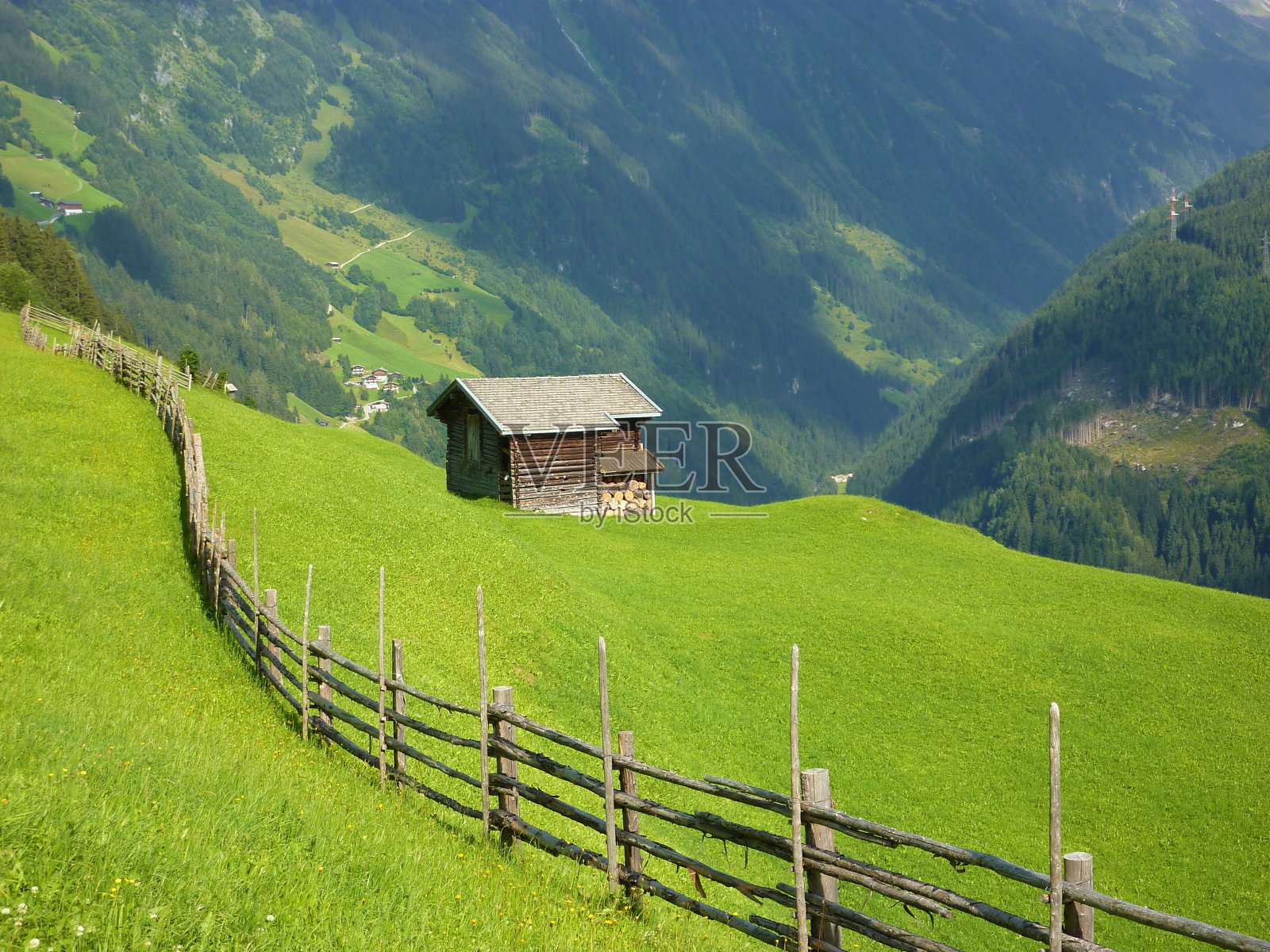 阿尔卑斯山小屋照片摄影图片