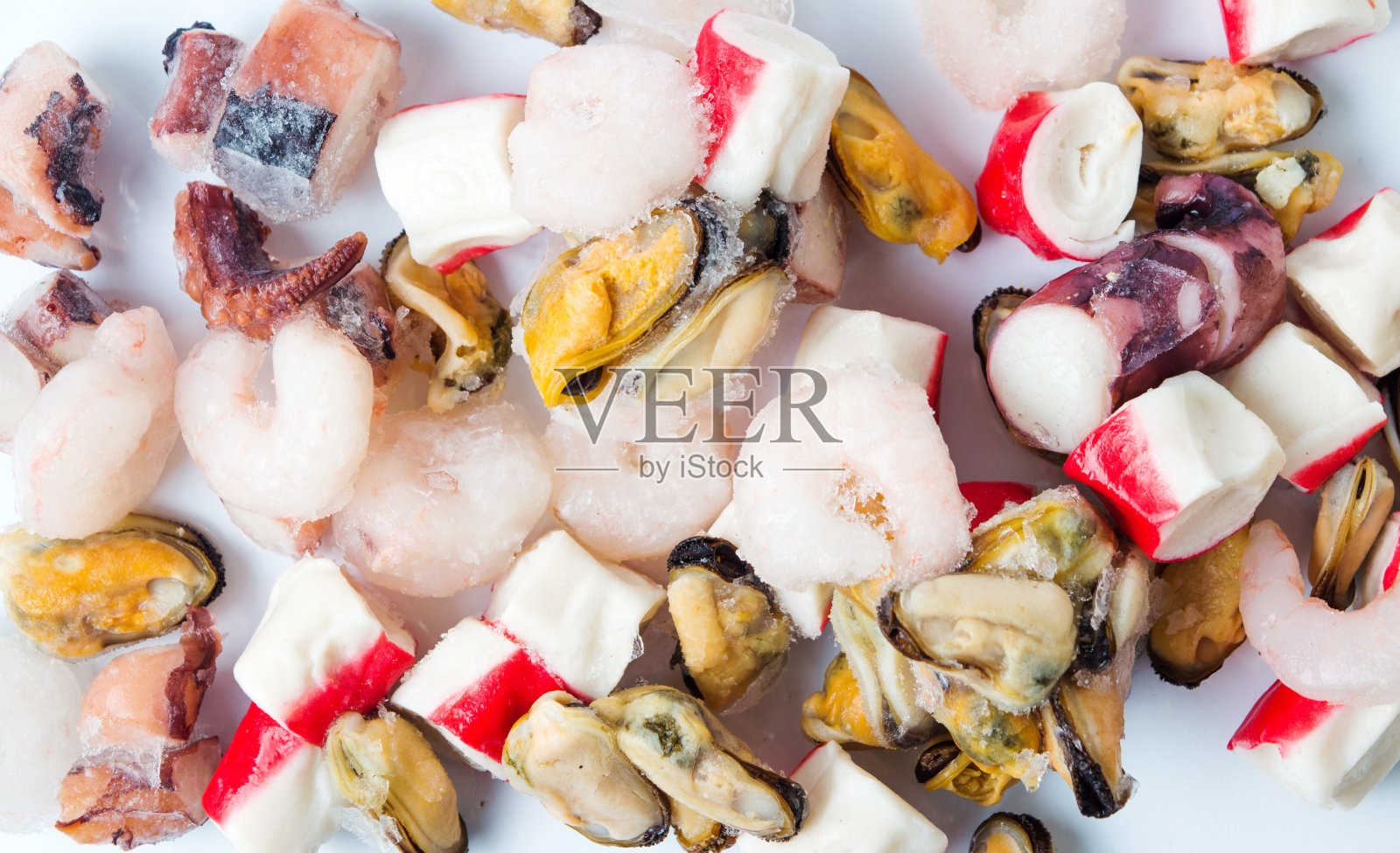 冷冻海鲜混合虾，鱼糜，贻贝和章鱼照片摄影图片