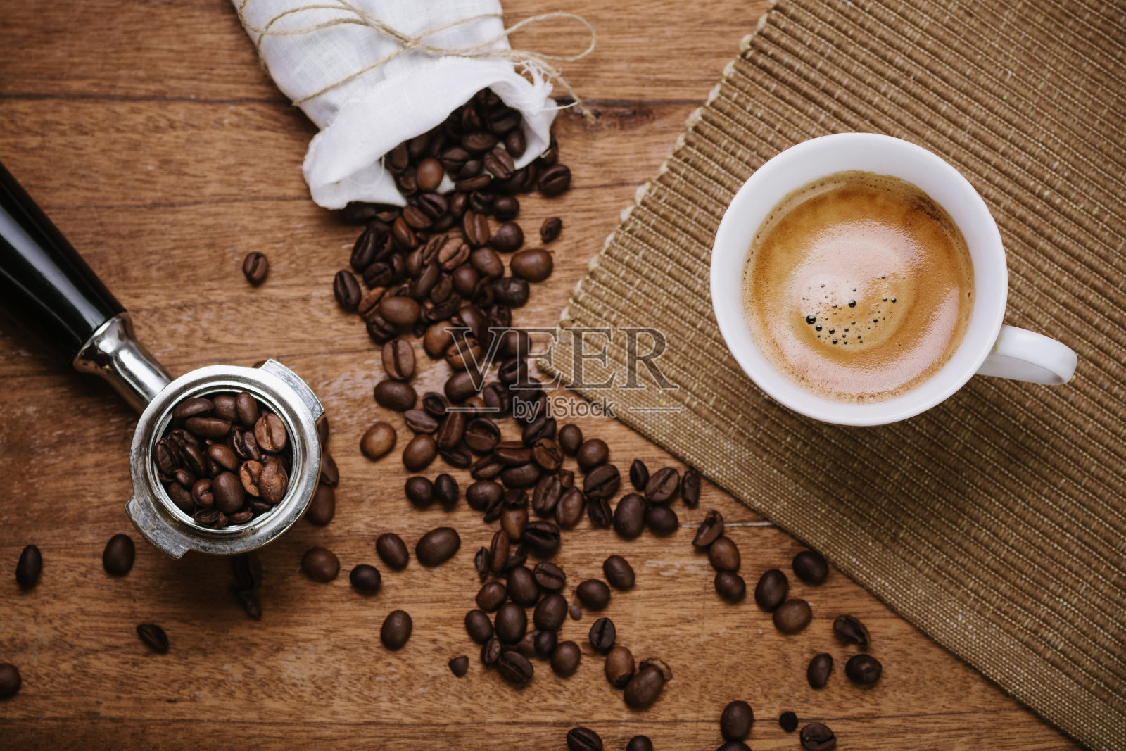 咖啡豆和浓咖啡照片摄影图片