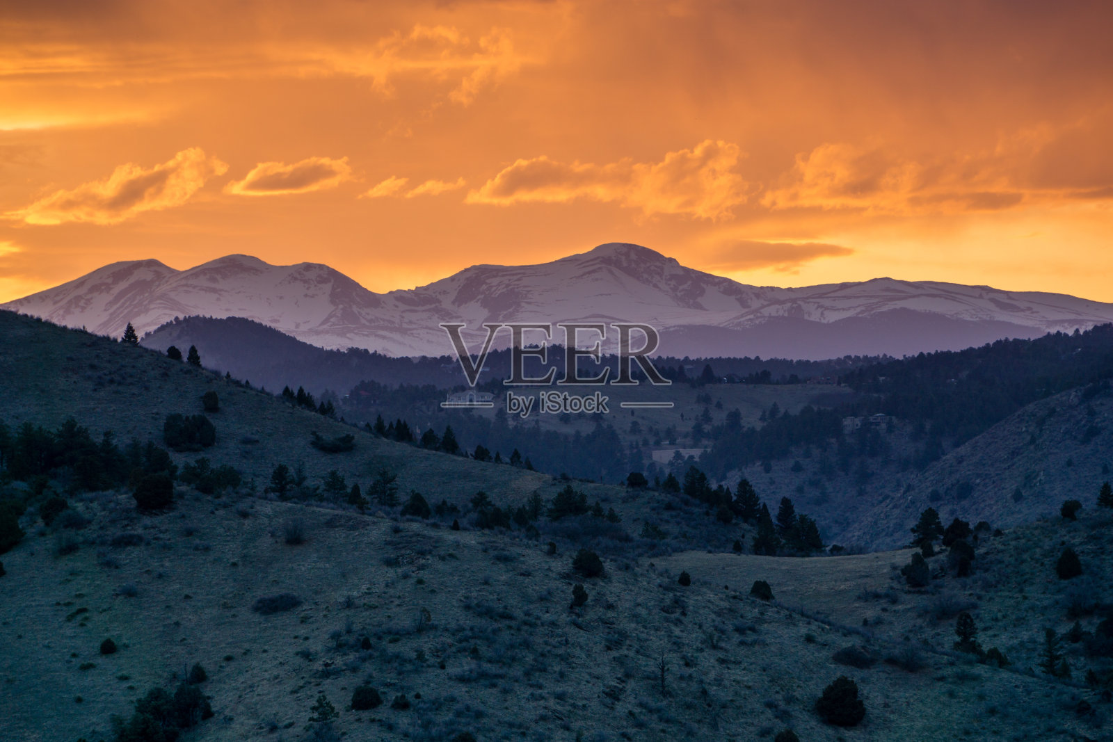 日落-莫里森，科罗拉多州照片摄影图片