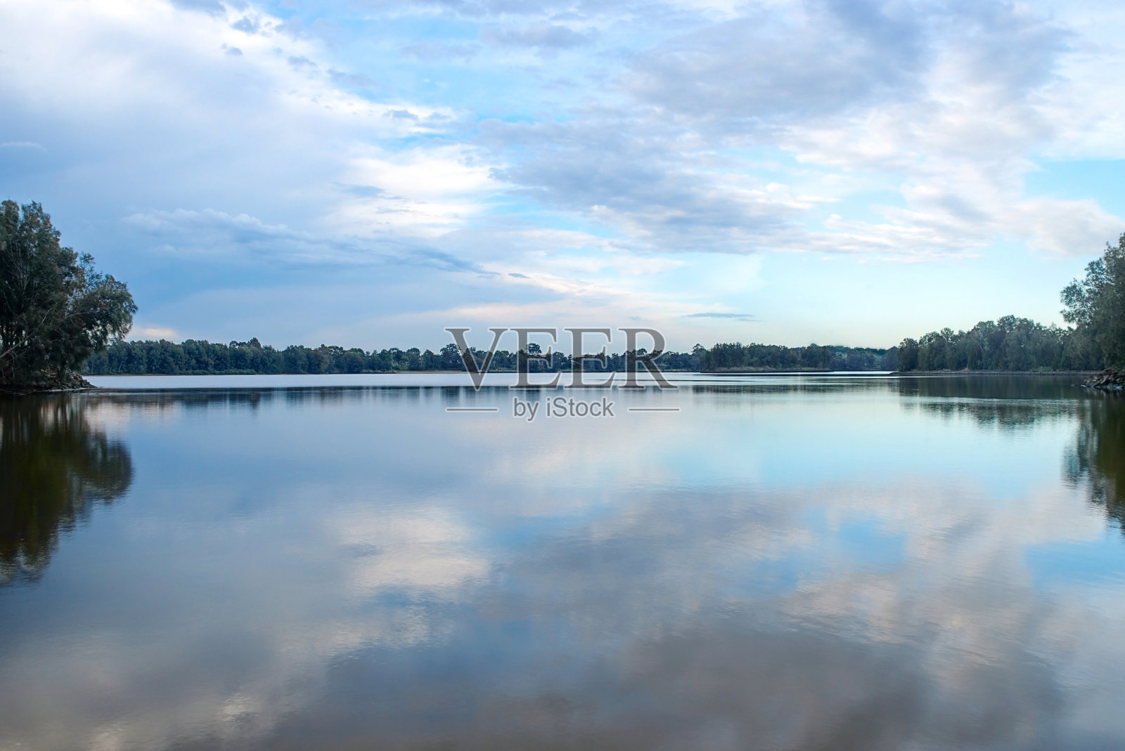 澳大利亚悉尼的切平诺顿湖全景照片摄影图片
