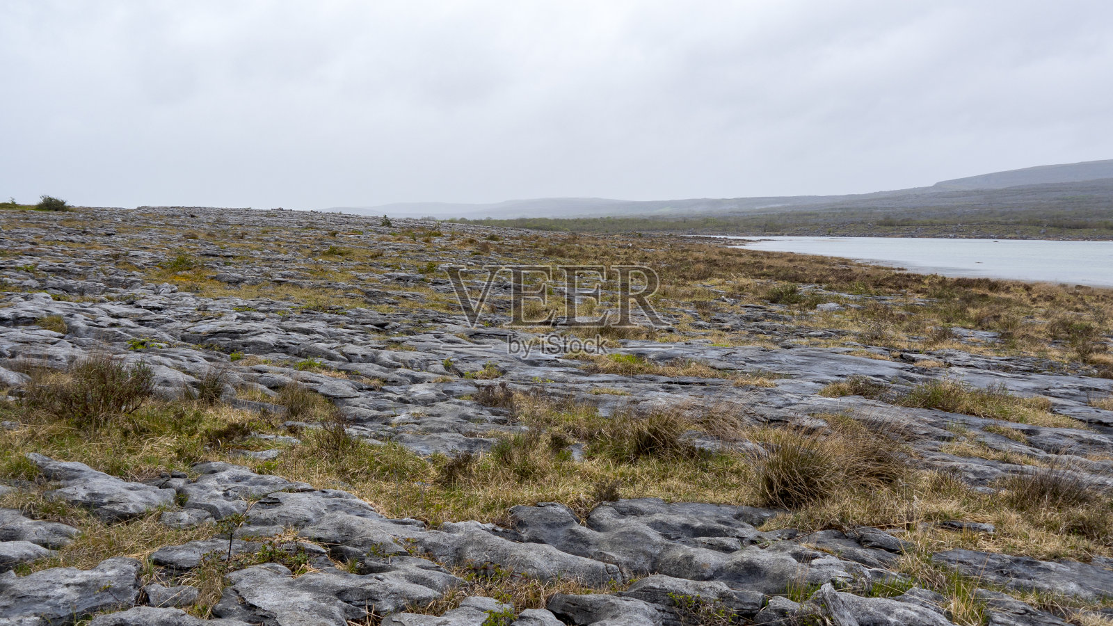 爱尔兰布伦崎岖的地貌照片摄影图片
