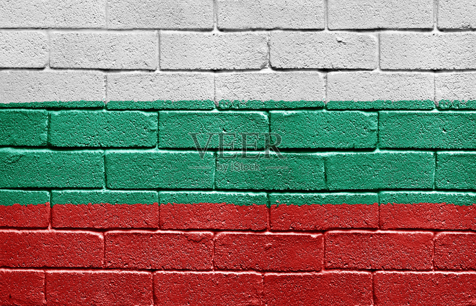 砖墙上的保加利亚国旗照片摄影图片