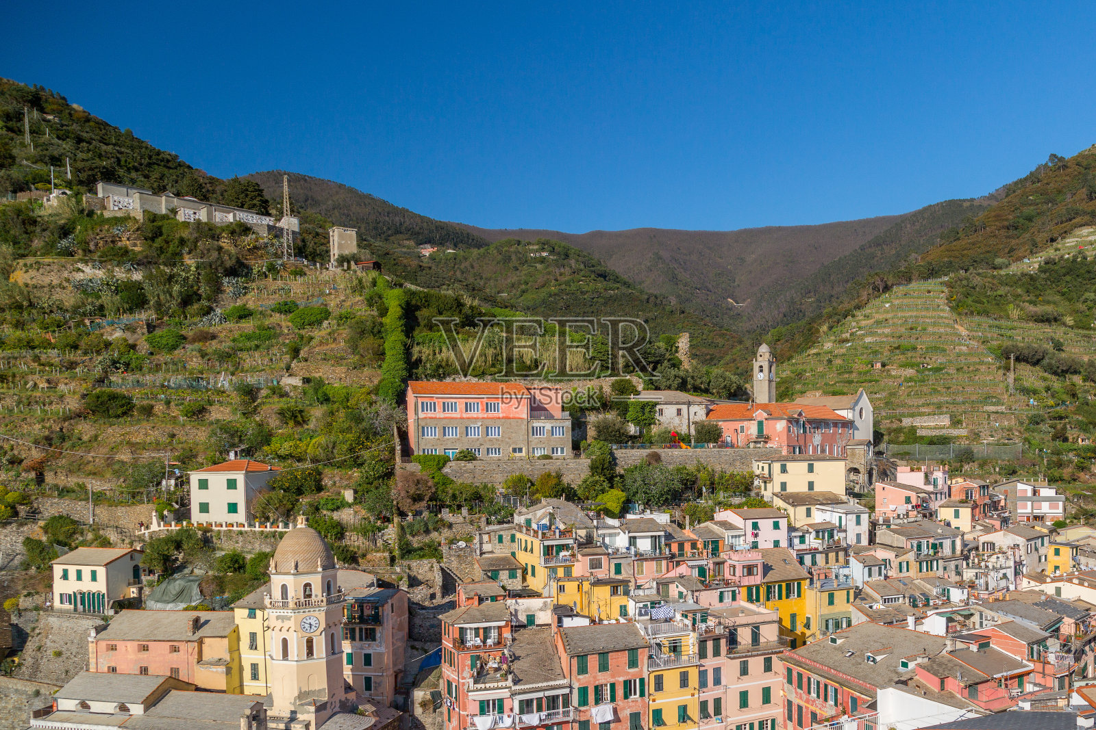 色彩缤纷的Vernazza国家公园，利古里亚，意大利照片摄影图片