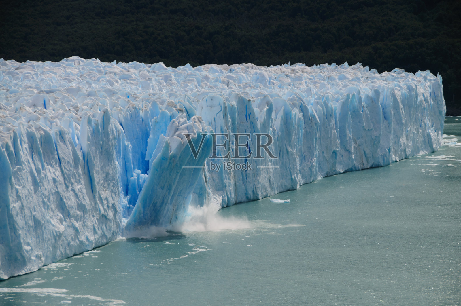 莫雷诺冰川崩解照片摄影图片
