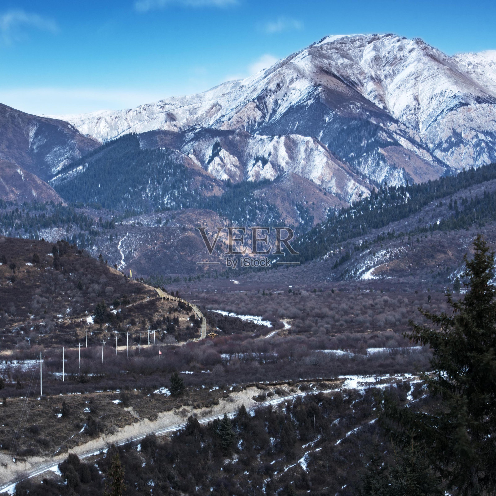 冬季群山对天景观照片摄影图片