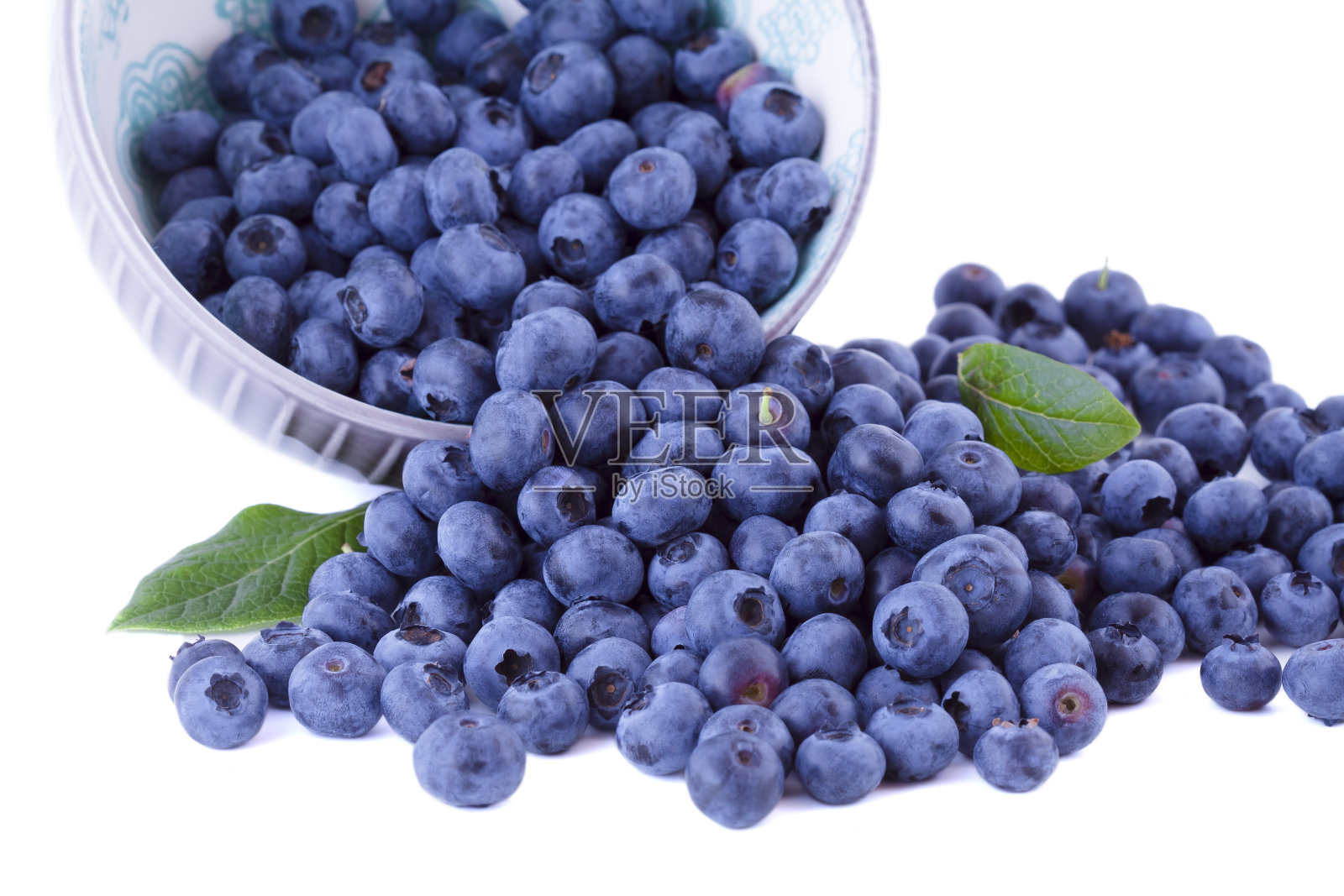 水果，蓝莓放在碗里照片摄影图片