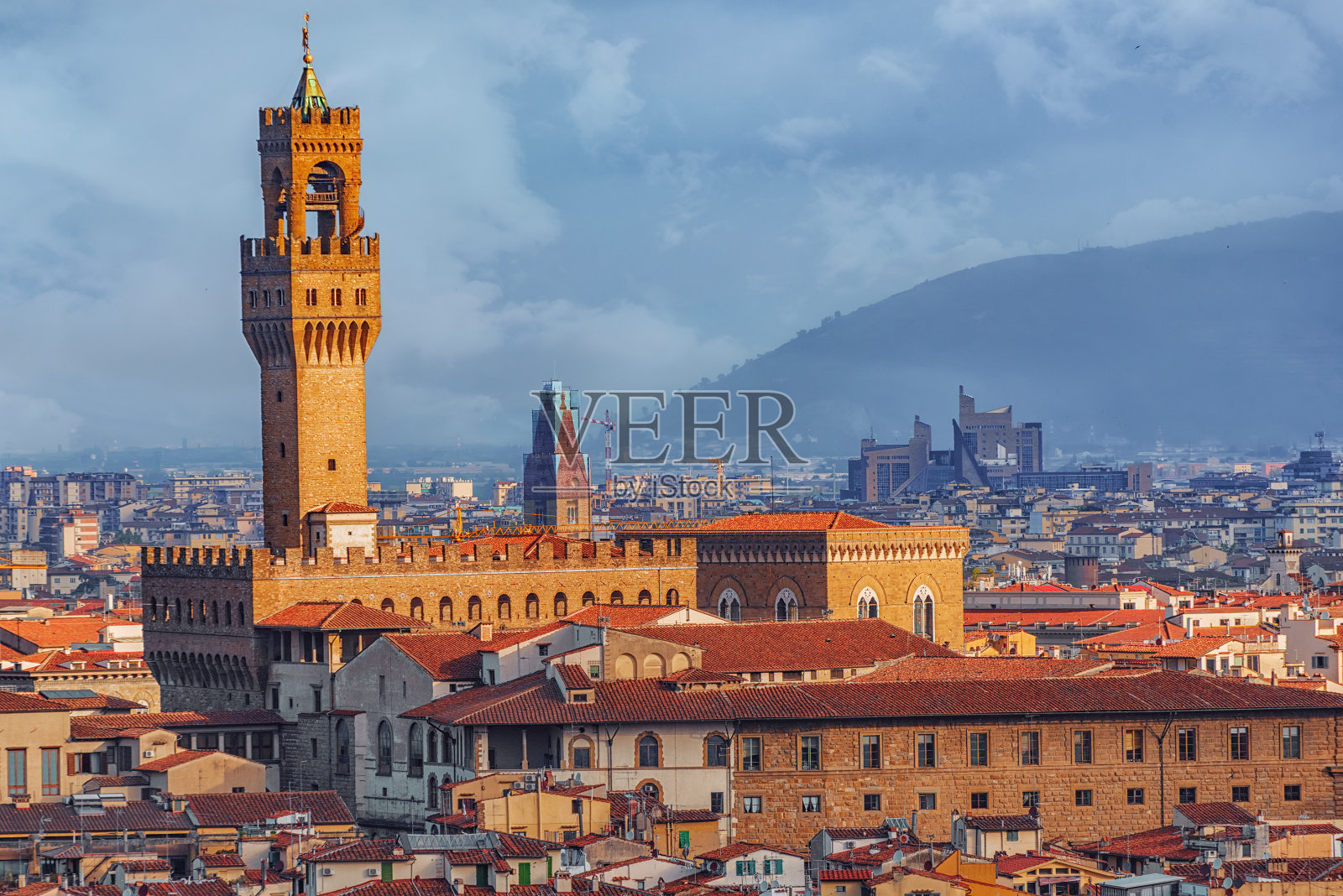维琪奥宫(Palazzo Vecchio)建于1299-1314年，是这座城市最著名的建筑之一。照片摄影图片