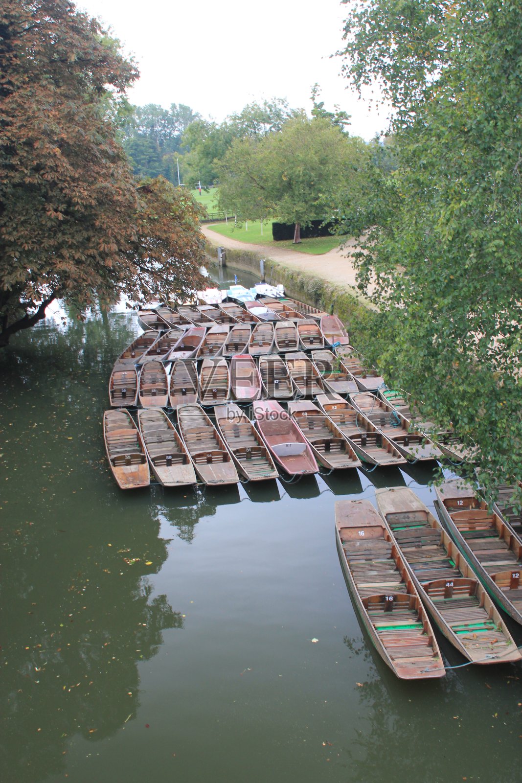 牛津河平底船照片摄影图片