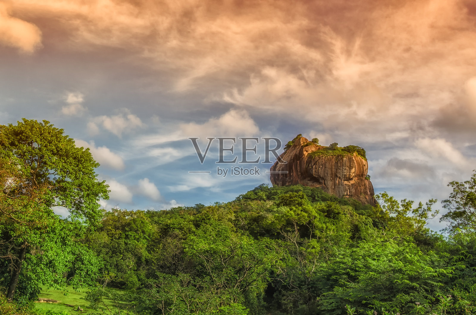 斯里兰卡西圭里亚古山照片摄影图片