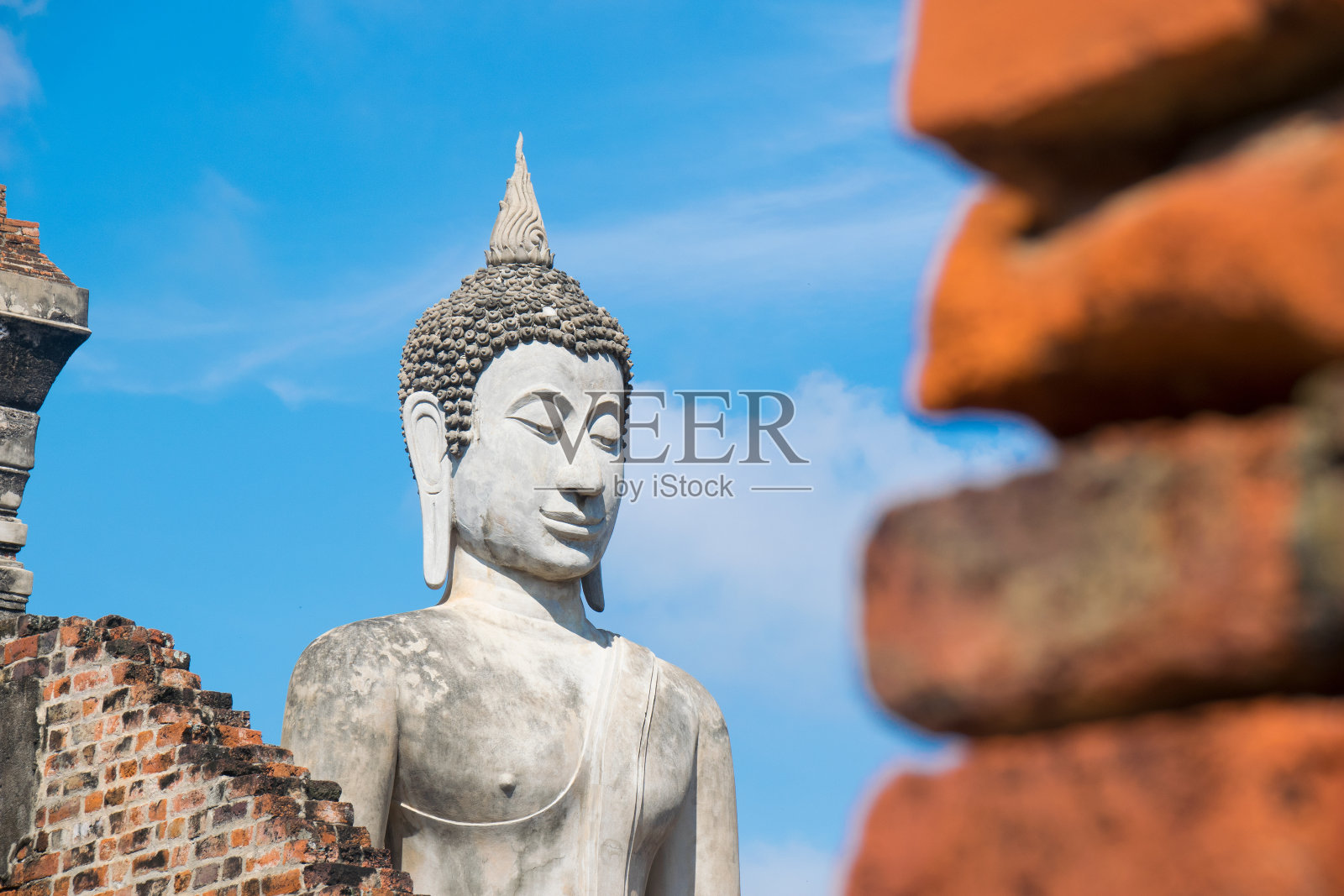 在泰国大城府Yai Chai-mongkol寺的佛像照片摄影图片
