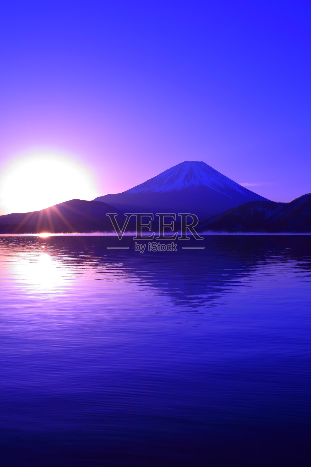 富士山和日本元津湖日出2018/02/05照片摄影图片