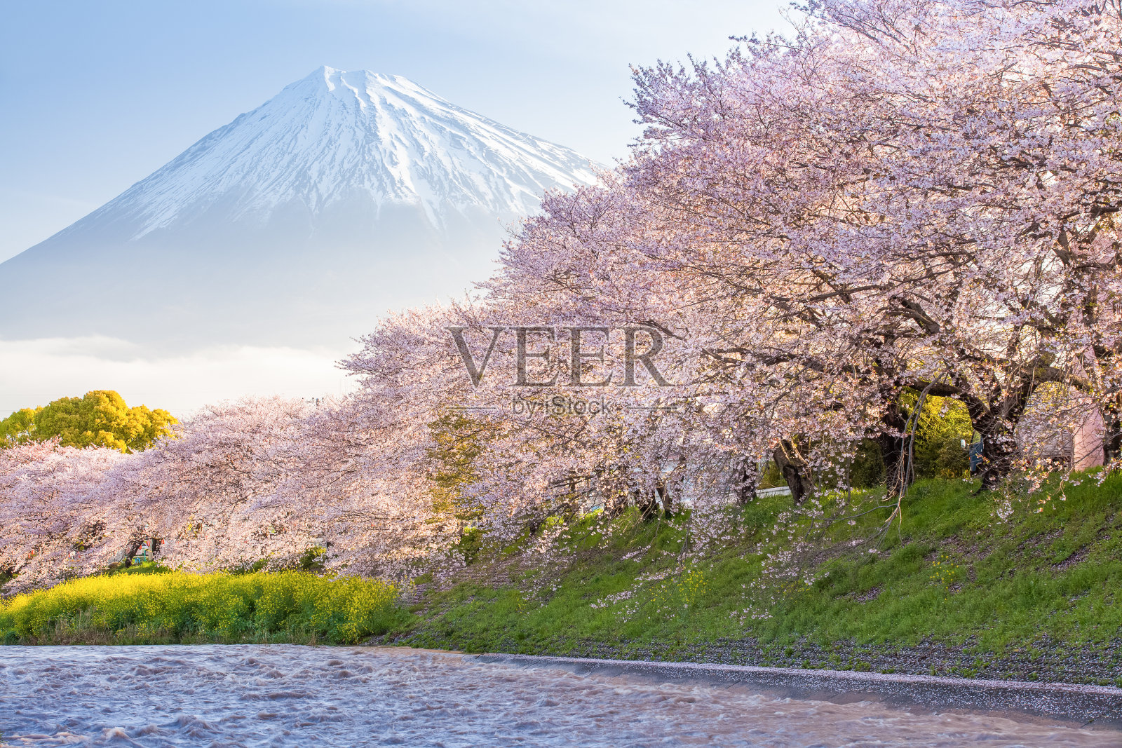 山富士照片摄影图片