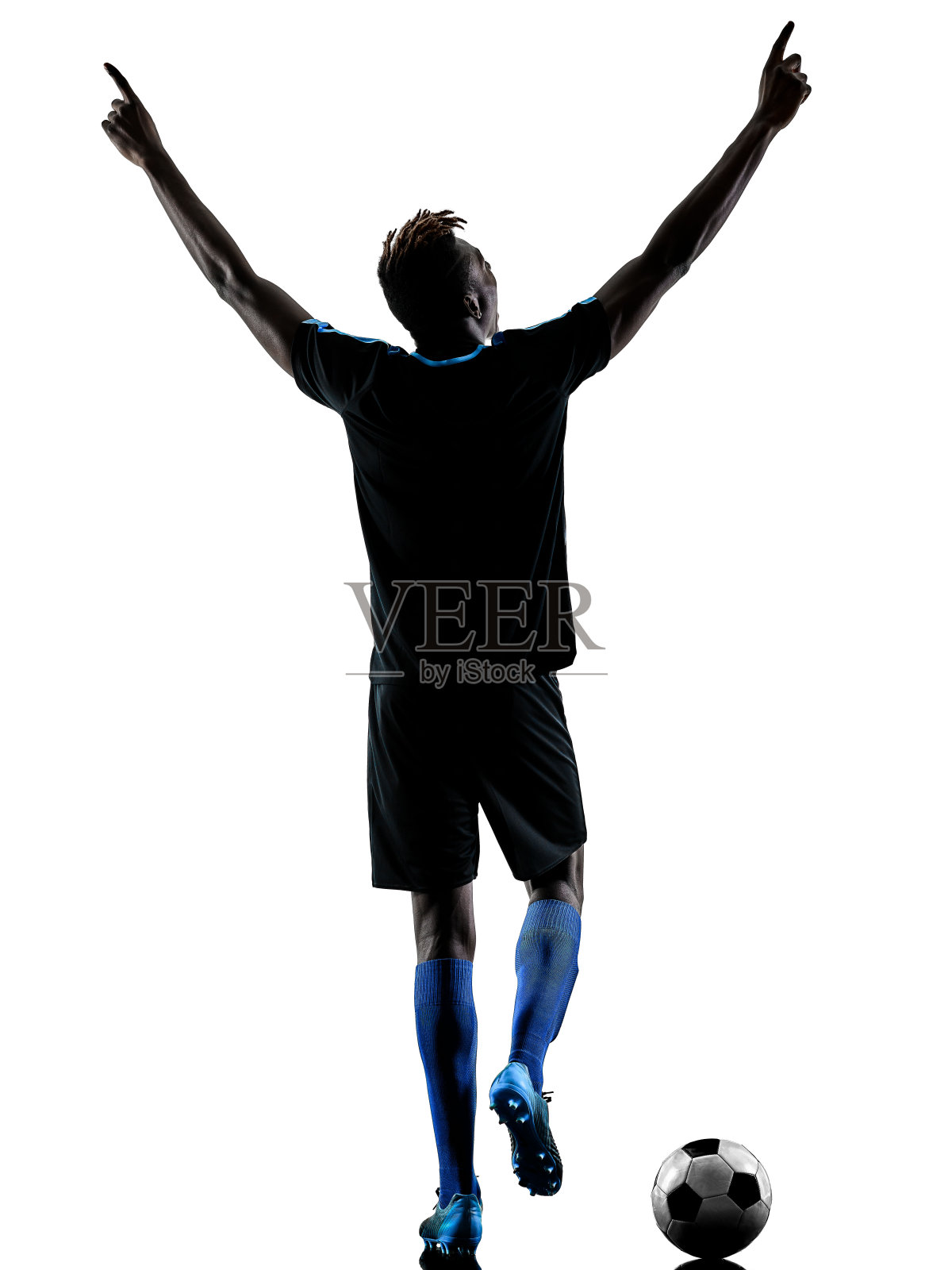 一个非洲足球运动员孤立的白色背景剪影照片摄影图片