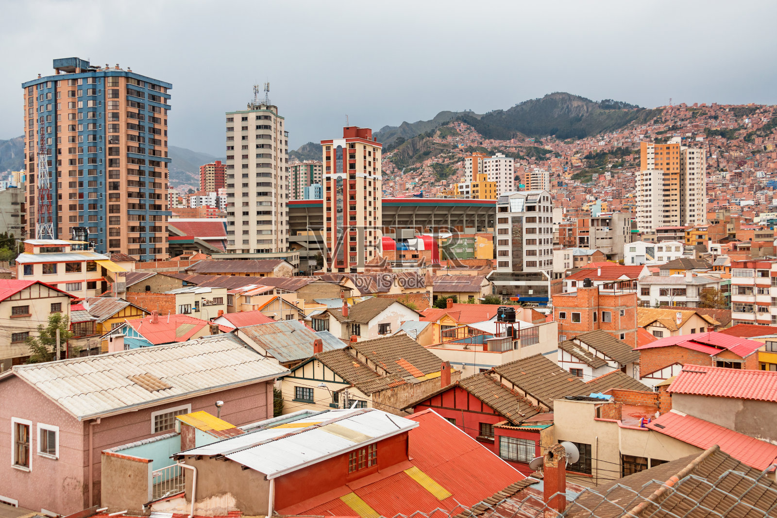 玻利维亚拉巴斯的居民区照片摄影图片