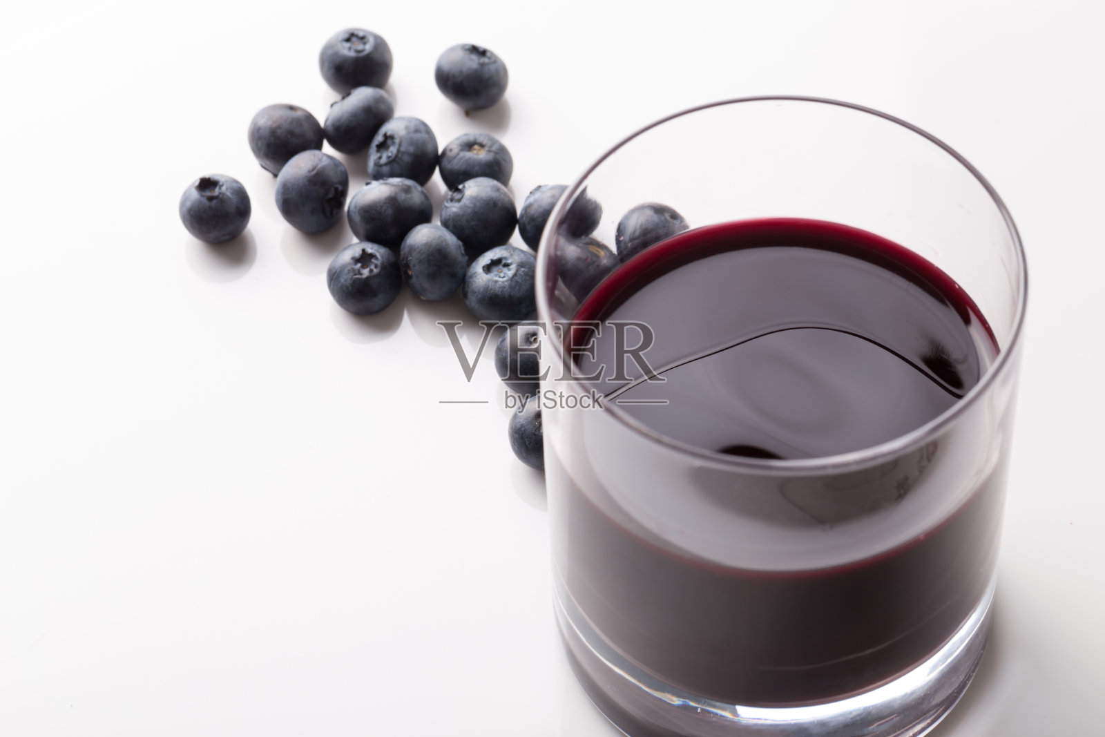蓝莓汁和新鲜蓝莓照片摄影图片