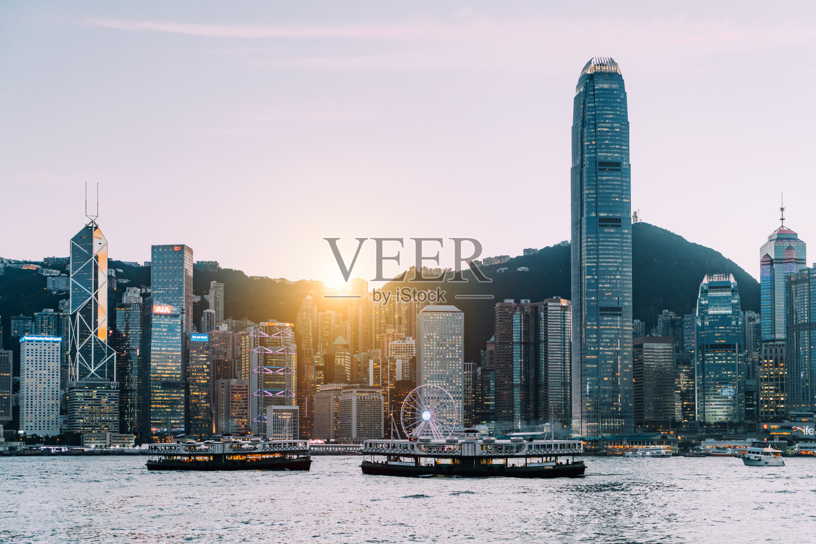 暮色中的香港城市景观照片摄影图片
