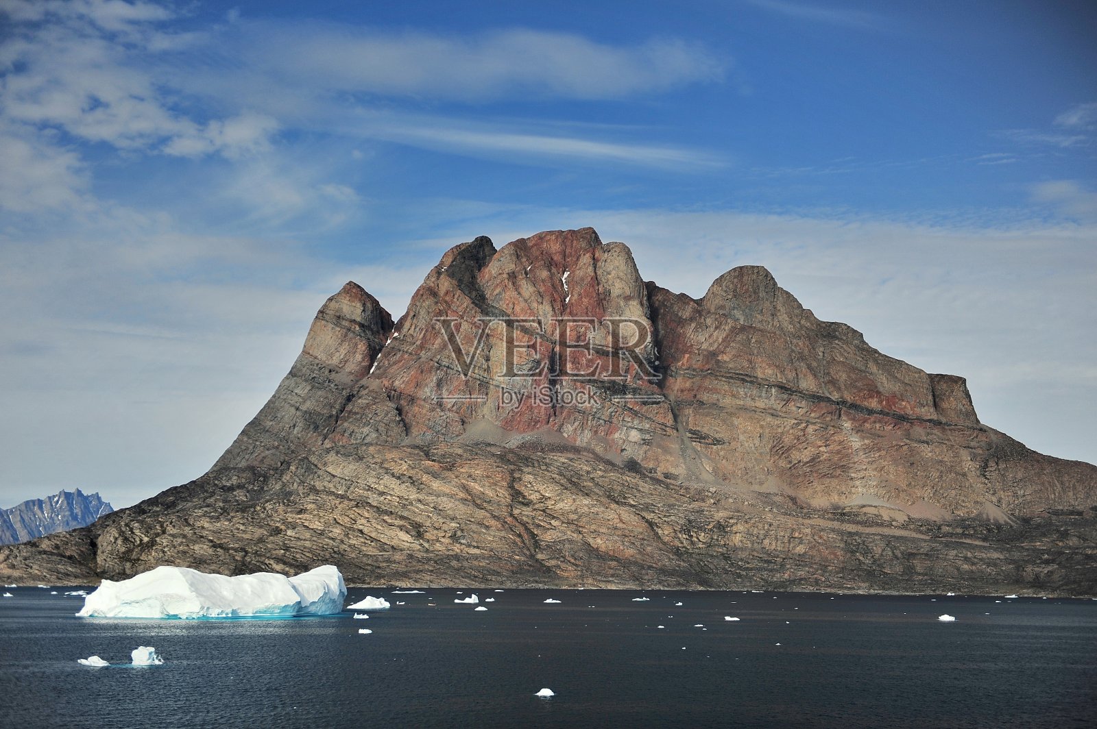 格陵兰岛最美丽的山。南迁岛。照片摄影图片
