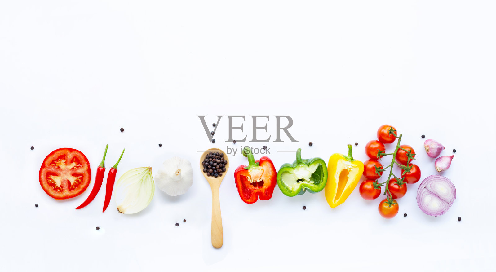 各种新鲜蔬菜和香草。健康饮食的概念照片摄影图片