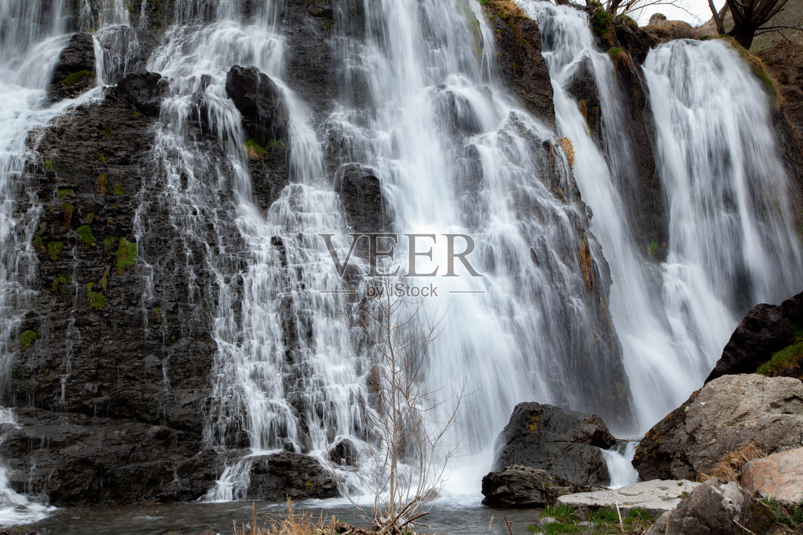 美丽的高瀑布在亚美尼亚照片摄影图片