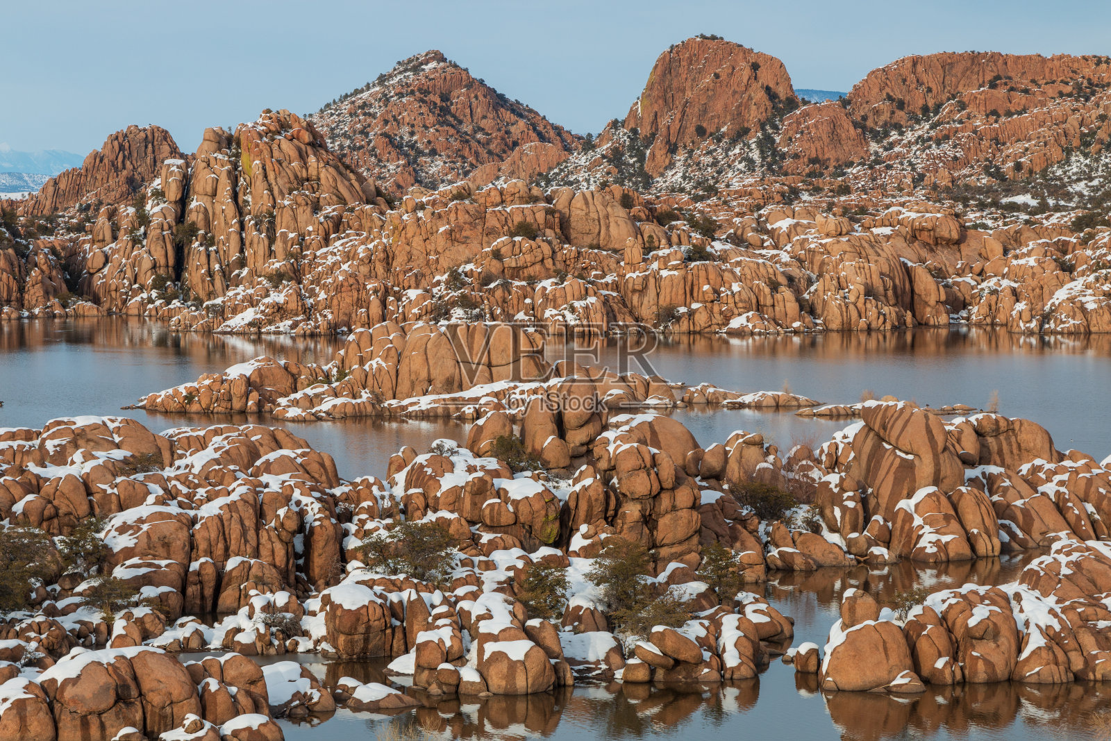 风景优美的沃森湖普雷斯科特亚利桑那州的冬天照片摄影图片