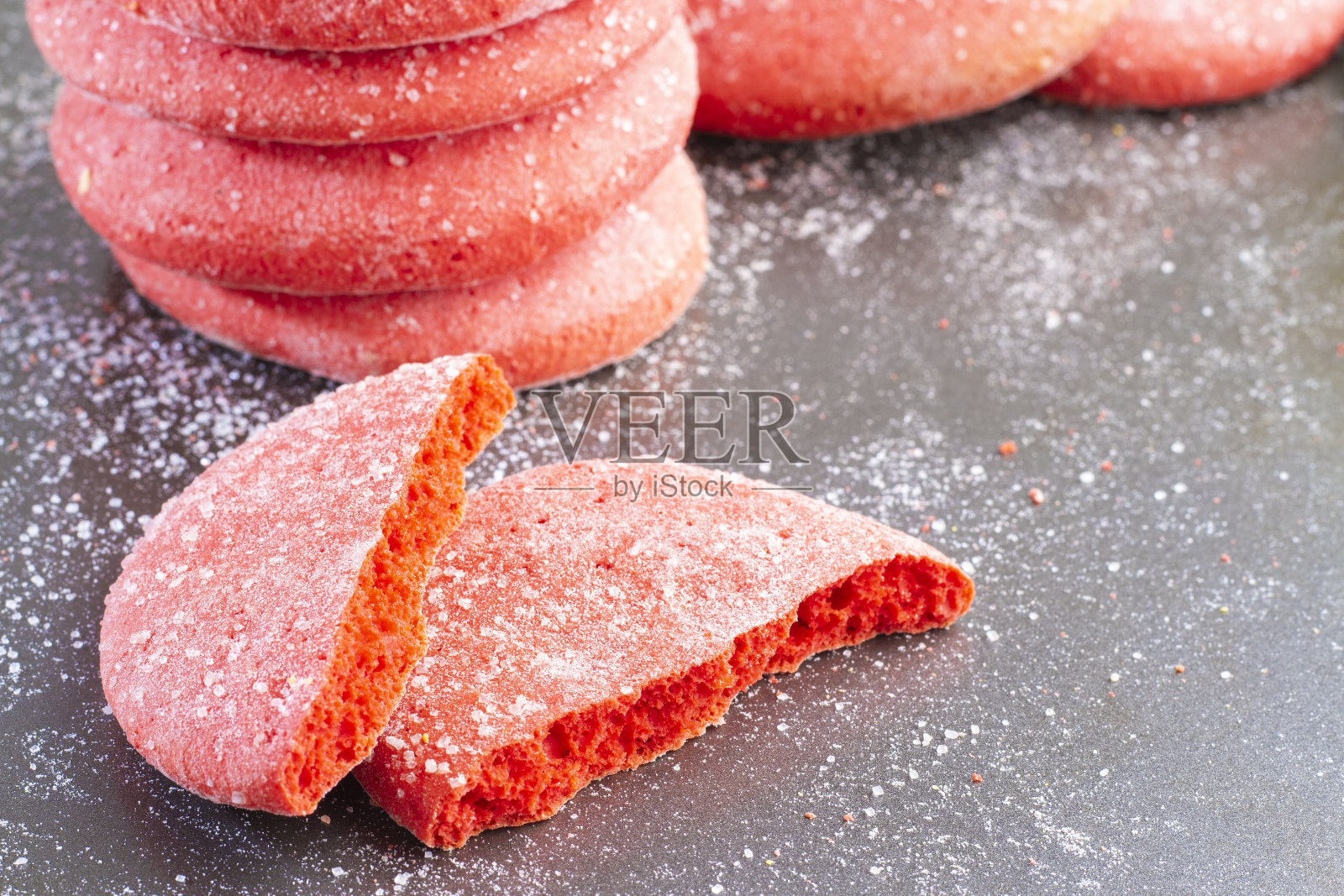 一堆红色的饼干，哥伦比亚的典型食物照片摄影图片