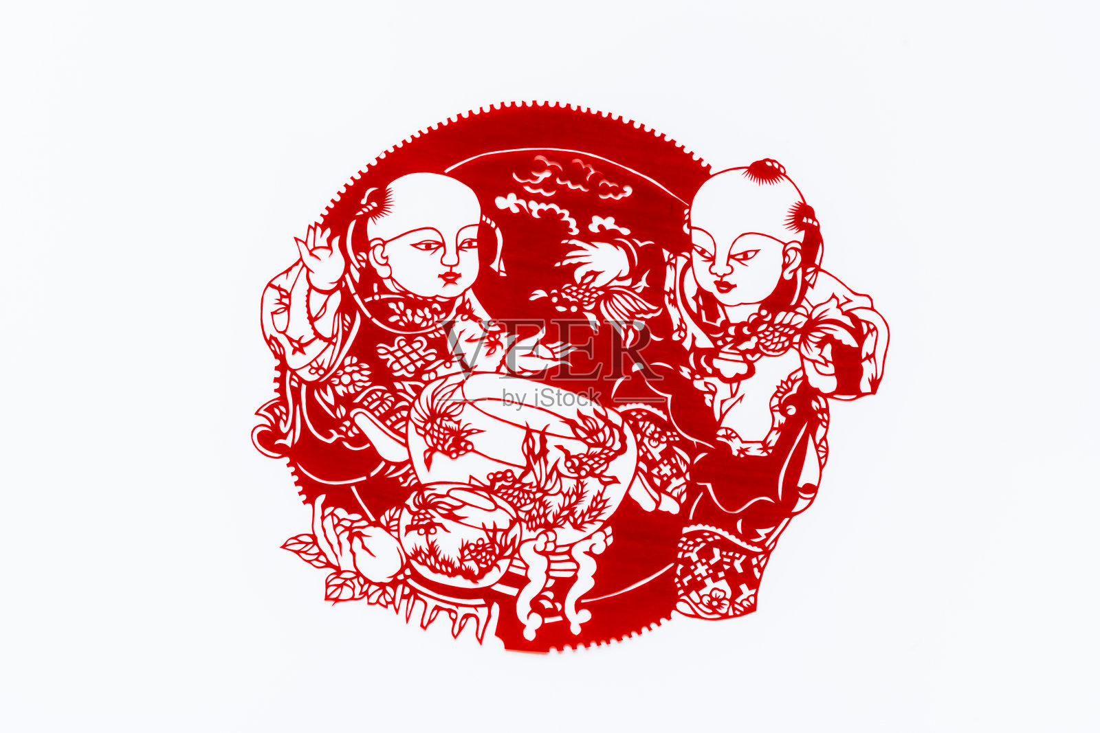 中国传统剪纸艺术图案、花窗。象征着幸福和好运。中国新年装饰元素。汉字(幸福、长寿、和平、财富、丰饶)插画图片素材