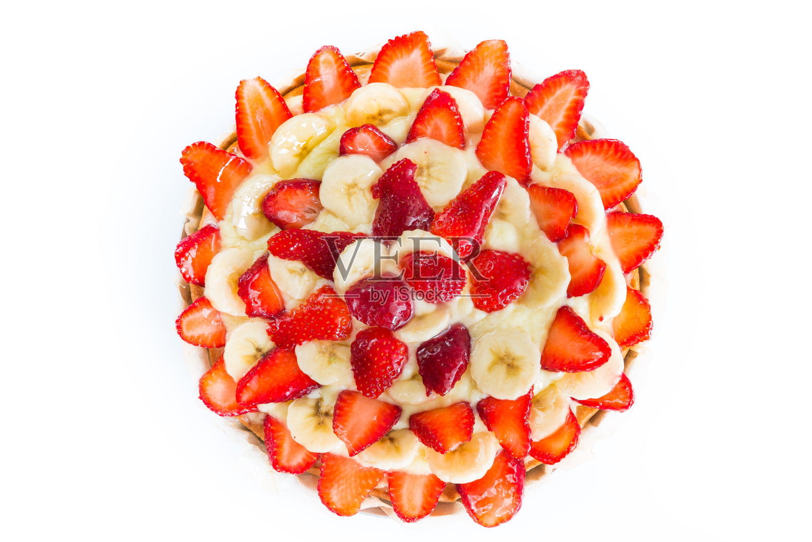 草莓和香蕉蛋糕孤立在白色背景照片摄影图片
