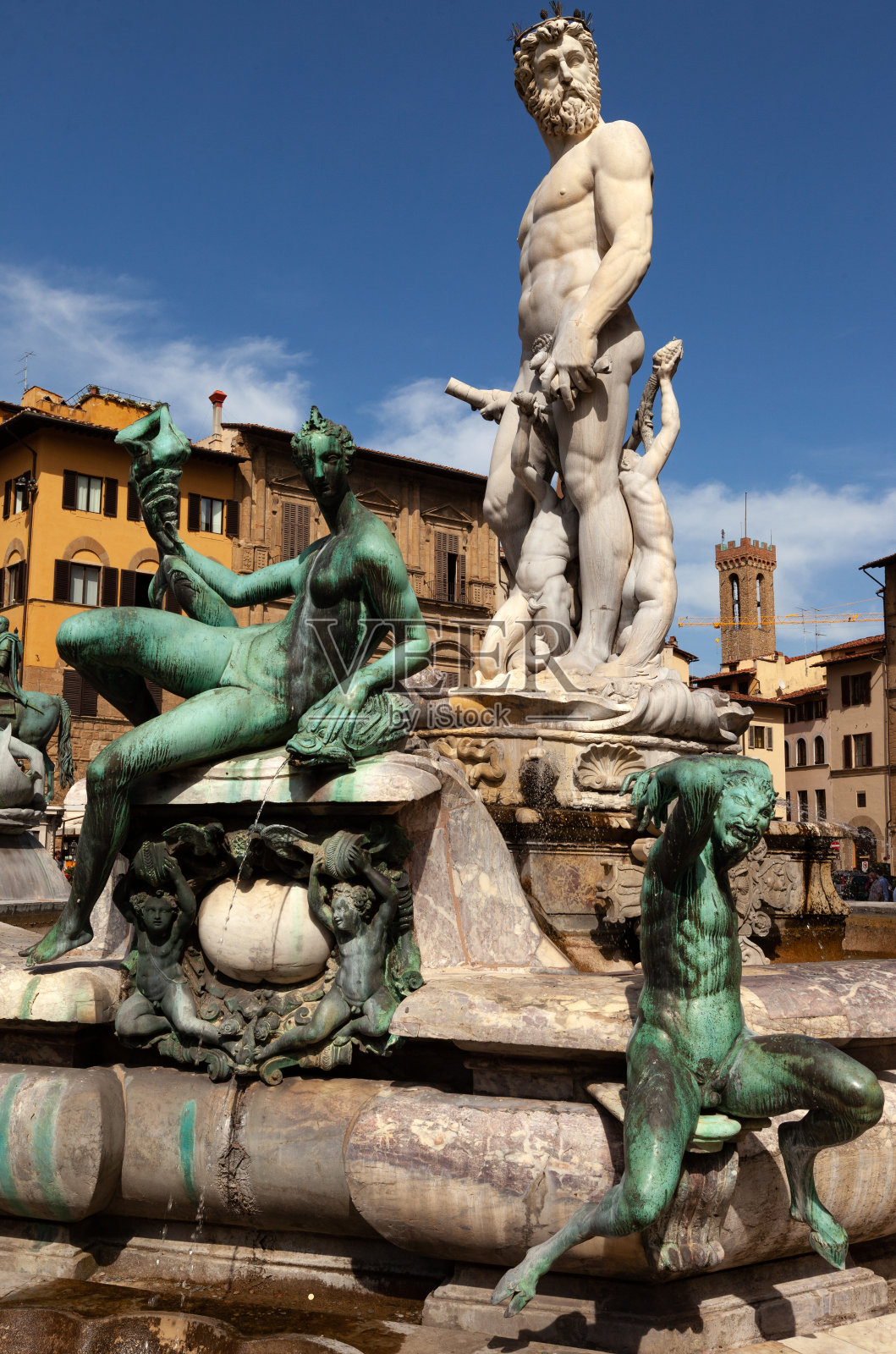 意大利佛罗伦萨贵族广场，由Bartolomeo Ammannati设计的海王星喷泉照片摄影图片