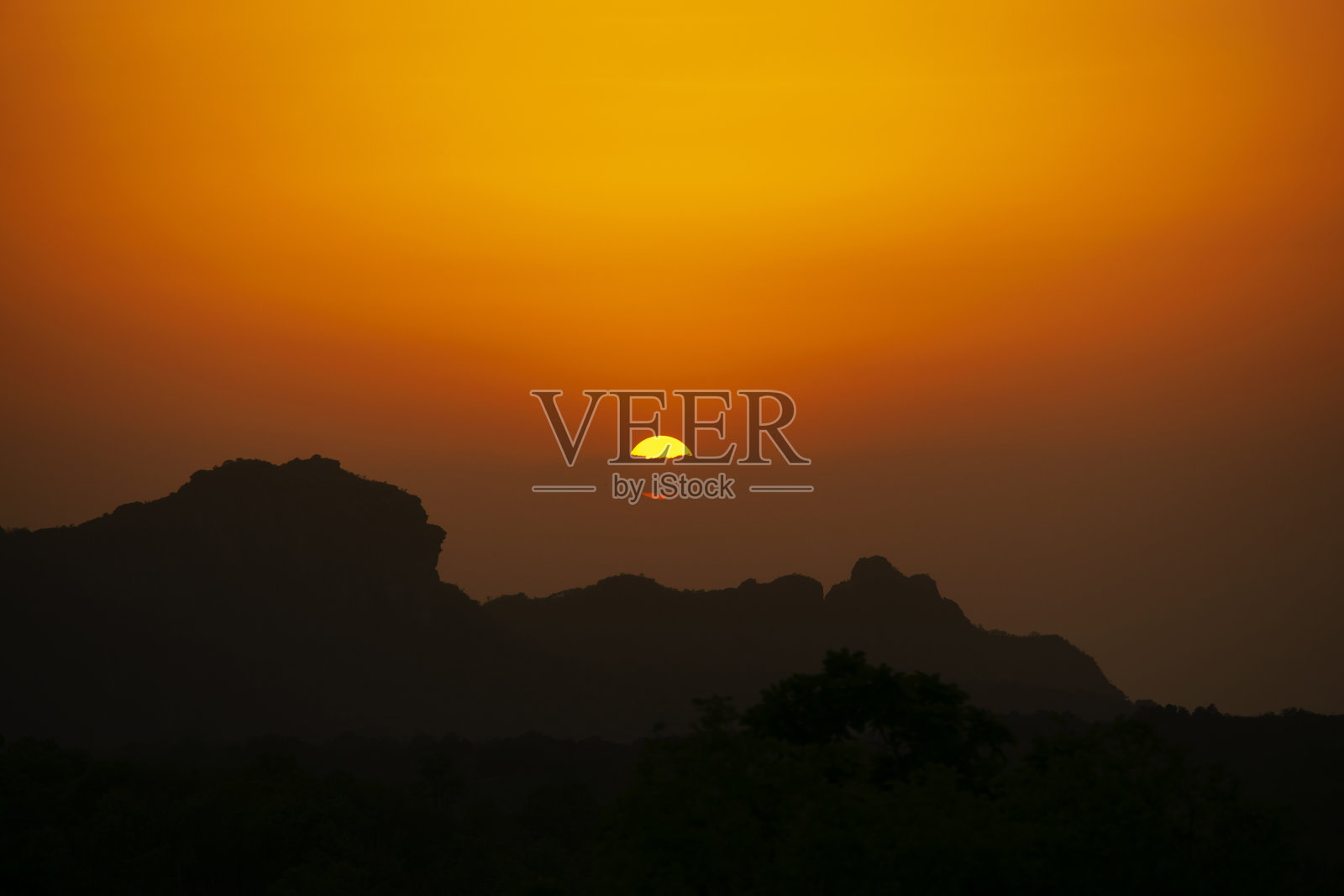 日落点或Dhoop Garh在Rajendragiri山站摄影在Panchmarhi-国家公园。印度中央邦。美丽的摄影作品是《探索萨特普拉女王》。照片摄影图片