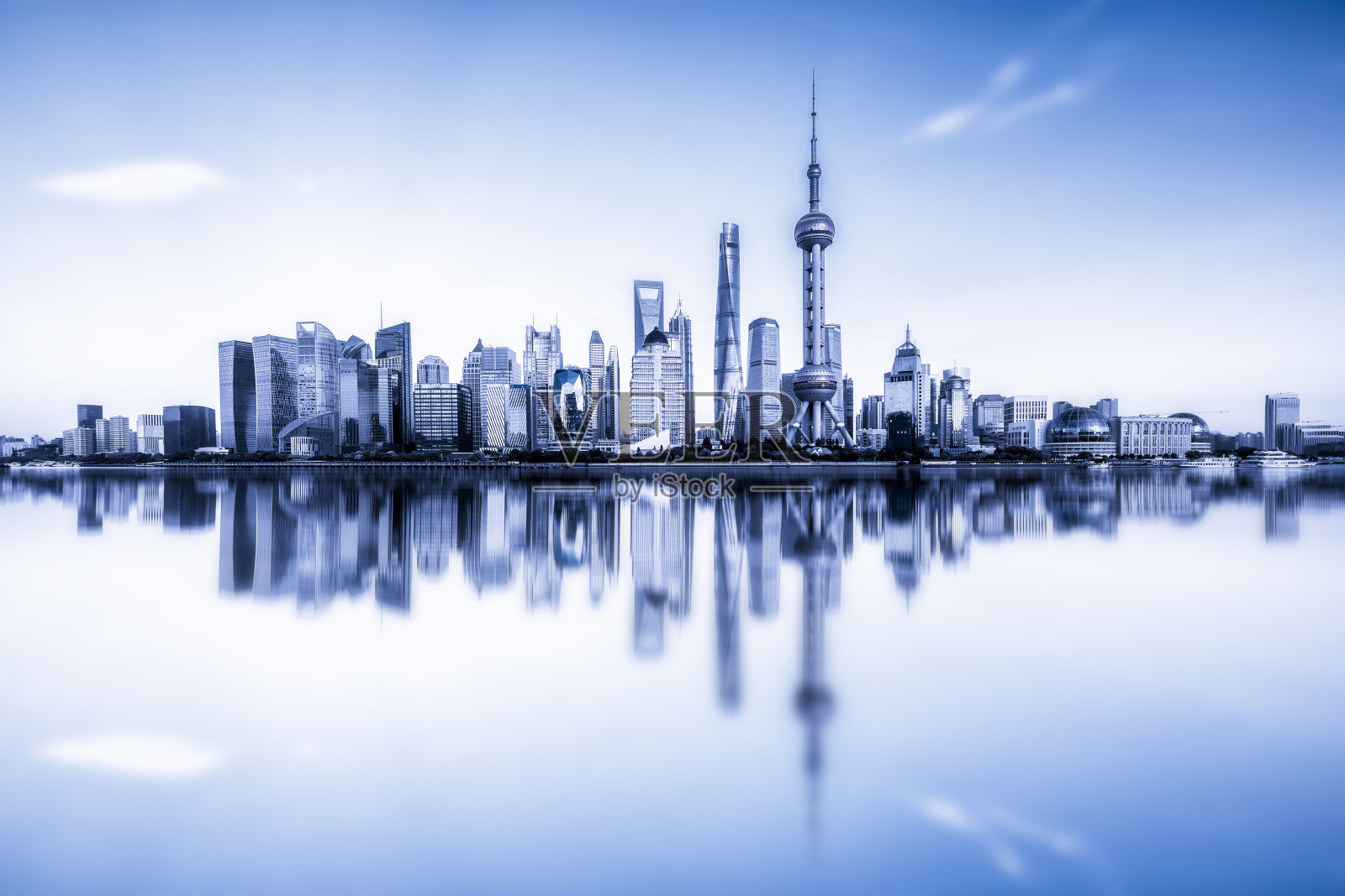 上海CBD建筑景观天际线全景照片摄影图片