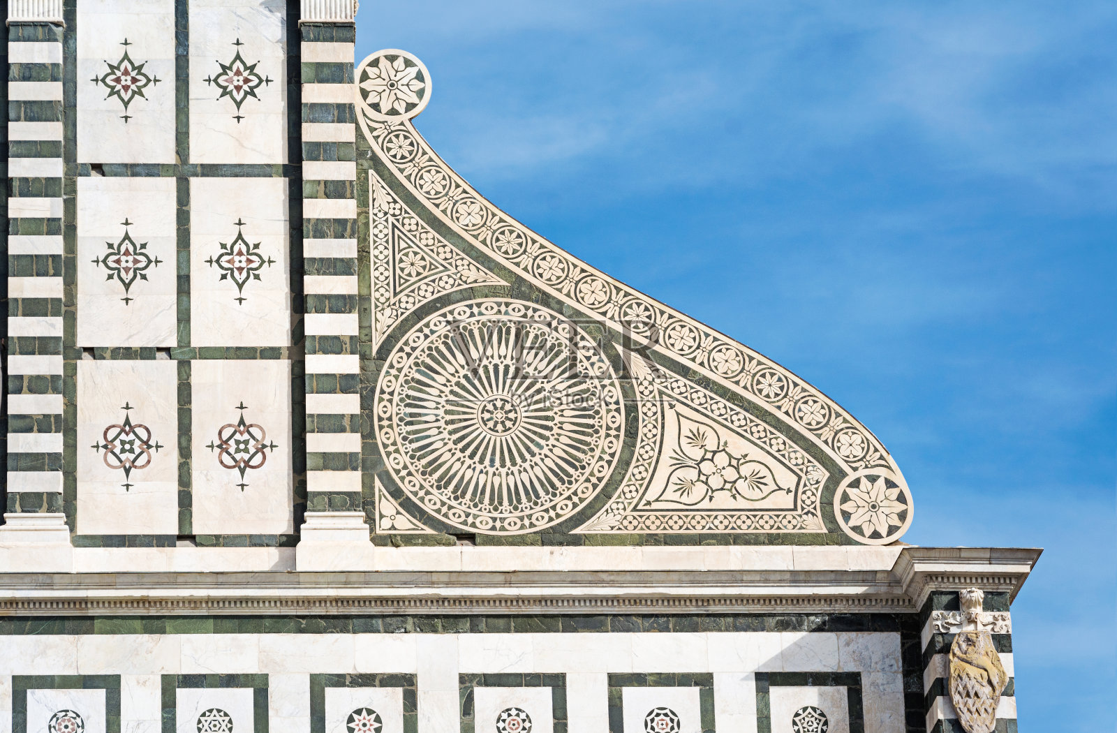 佛罗伦萨:中世纪圣玛丽亚诺维拉教堂，立面细节。托斯卡纳。意大利照片摄影图片
