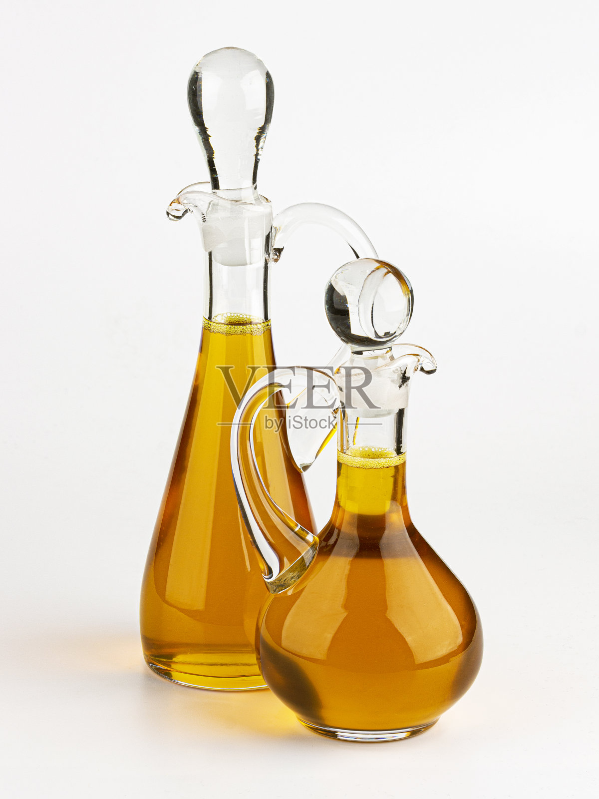 白底橄榄油玻璃瓶照片摄影图片