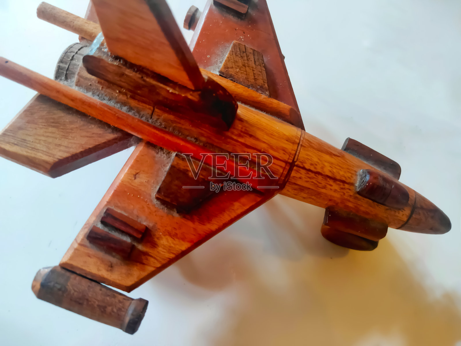 木制玩具飞机照片摄影图片
