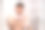 赤裸的男人在淋浴中用泡沫海绵擦拭自己素材图片