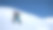 在一个美丽的冬日阳光明媚的日子里，滑雪观光客在布齐基山滑雪图片下载